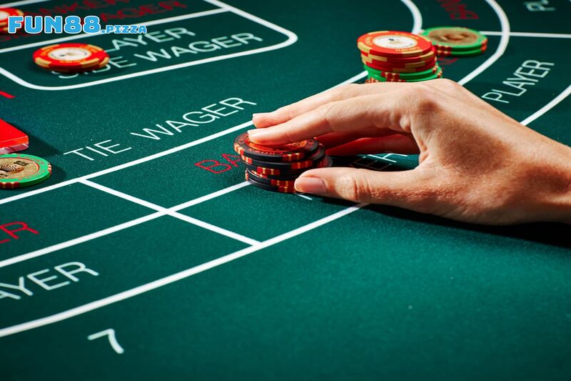 Baccarat Fun88 – Game Bài Đỉnh Cao Với Cơ Hội Thắng Cực Hấp Dẫn 1 cách chơi baccarat